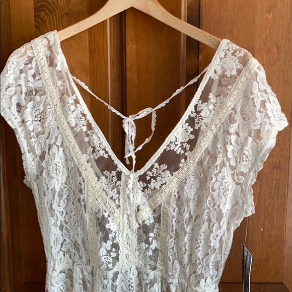 New Anthropologie lace dress - Picture 2 of 6